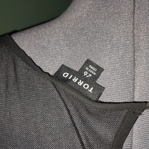 Torrid Floral Mesh Embroidered Illusion Special Occasion Dress- Size 26 - Picture 6 of 6